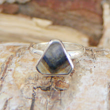 Load image into Gallery viewer, Blue John Silver Ring Triangle Design