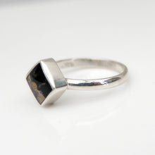 Load image into Gallery viewer, Blue John Silver Ring Square Design