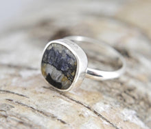 Load image into Gallery viewer, Blue John Ring Square Design