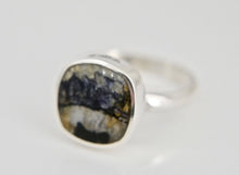 Load image into Gallery viewer, Blue John Ring Square Design