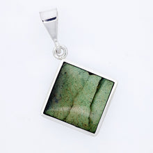 Load image into Gallery viewer, Blue John and Labradorite reversible pendant