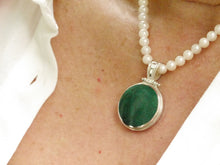 Load image into Gallery viewer, Jet and Verdite Reversible Silver Pendant Round