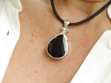 Load image into Gallery viewer, jet pendant in silver reversible