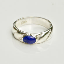 Load image into Gallery viewer, Silver ring with Lapis Lazuli
