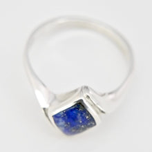 Load image into Gallery viewer, Lapis Lazuli Diamond Shape Silver Ring