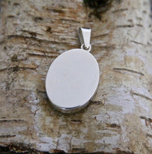 Load image into Gallery viewer, Blue John Pendant Oval Design