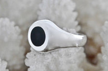 Load image into Gallery viewer, Whitby Jet Silver Ring 7mm Round Stone