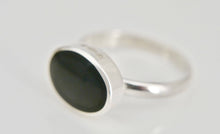 Load image into Gallery viewer, Whitby Jet Silver Ring Oval Design