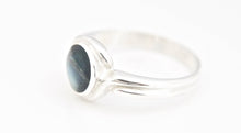 Load image into Gallery viewer, Labradorite Silver Ring 8mm Round