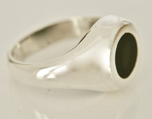 Load image into Gallery viewer, Whitby Jet Silver Ring 7mm Round Stone