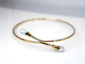 Contemporary 9ct Yellow Gold Topaz Crossover Bangle