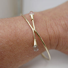 Load image into Gallery viewer, Contemporary 9ct Yellow Gold Topaz Crossover Bangle