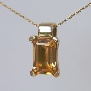 9ct Yellow Gold Emerald Cut Citrine Pendant