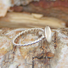 Load image into Gallery viewer, Mother of Pearl Rope Weave Silver Ring