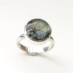 Labradorite Sterling Silver Ring Round Design