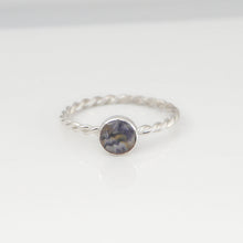 Load image into Gallery viewer, Blue John Twisted Silver Ring