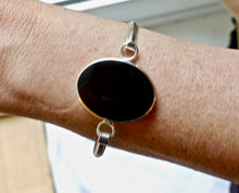 Load image into Gallery viewer, Whitby Jet Oval Tension Bangle