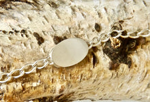 Load image into Gallery viewer, Labradorite Silver Chain Bracelet Oval Design