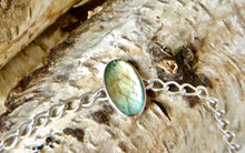 Load image into Gallery viewer, Labradorite Silver Link Chain Bracelet Oval