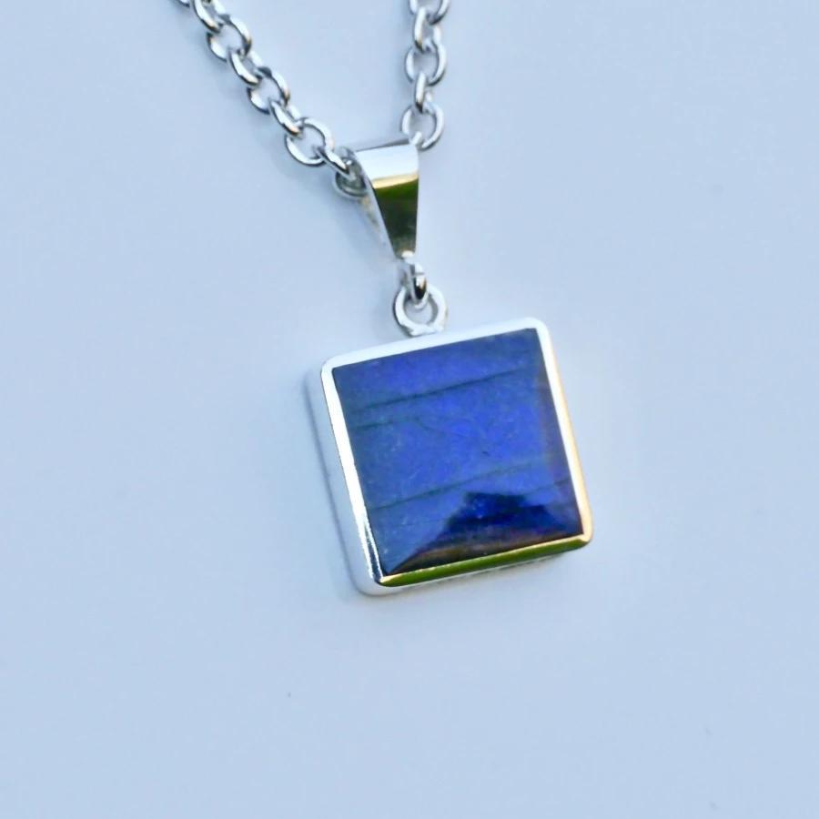 labradorite silver pendant handmade in the UK by Andrew Thomson