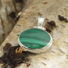 Load image into Gallery viewer, malachite and blue john reversible oval pendant