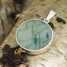 Load image into Gallery viewer, labradorite and lapis reversible pendant