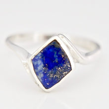 Load image into Gallery viewer, Lapis Lazuli Diamond Shape Silver Ring