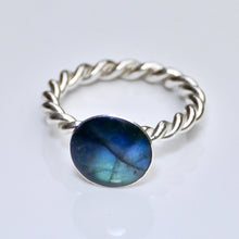 Load image into Gallery viewer, Labradorite Rope Weave Silver Ring