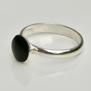handmade jet silver ring round