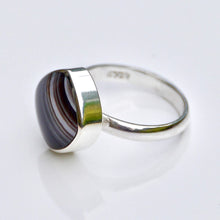 Load image into Gallery viewer, Banded Agate Square Ring