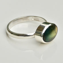Load image into Gallery viewer, labradorite silver ring oval