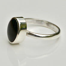 Load image into Gallery viewer, handmade whitby jet silver ring