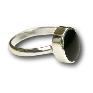handmade whitby jet sterling silver ring
