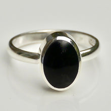 Load image into Gallery viewer, whitby jet sterling silver oval ring
