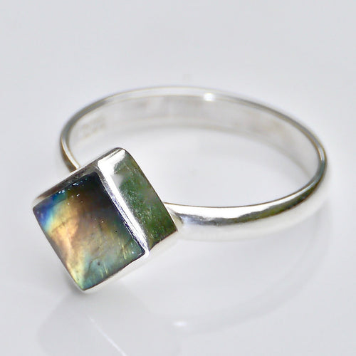 handmade labradorite silver ring by Andrew Thomson