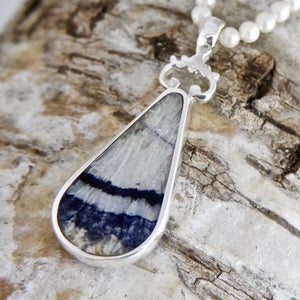 Blue John Pendant with Whitby Jet on the reverse.