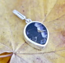 Load image into Gallery viewer, Blue John Pendant Pear Drop Design
