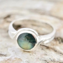 Load image into Gallery viewer, Round Labradorite Silver Ring 8mm