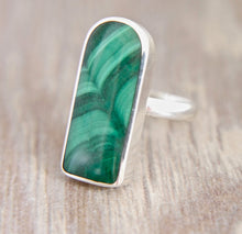 Load image into Gallery viewer, Malachite Silver Ring 25mm