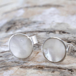 Mother of Pearl Round Stud Earrings 9mm